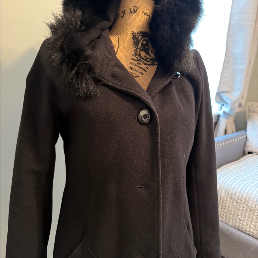 SACHI Elegant Black Trench Coat - Picture 2 of 6